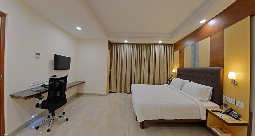Poppys Anukula Residency Vellore Szoba fotó